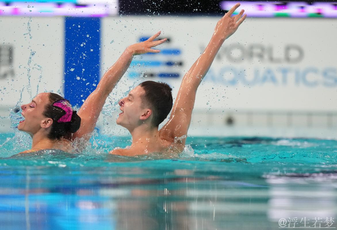 花样游泳世界杯决赛:混双自选项目 花样游泳世界杯决赛:混双自选项目